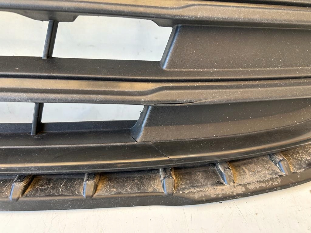 фото №2, Ford transit connect mk2 решётка радиатора решётка радиатора оригинал