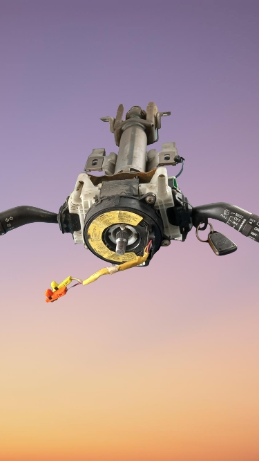 фото №4, Колонка кермова mazda 6 2.0d 04r