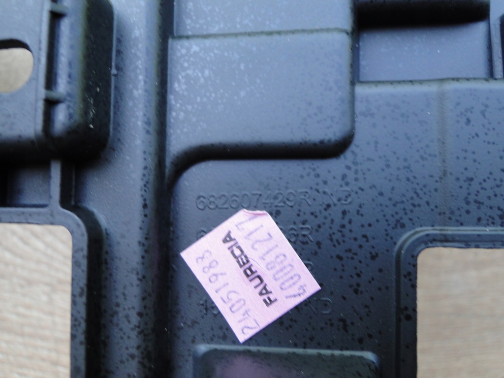 фото №10, Рамка na туннель renault scenic 4 682607429r