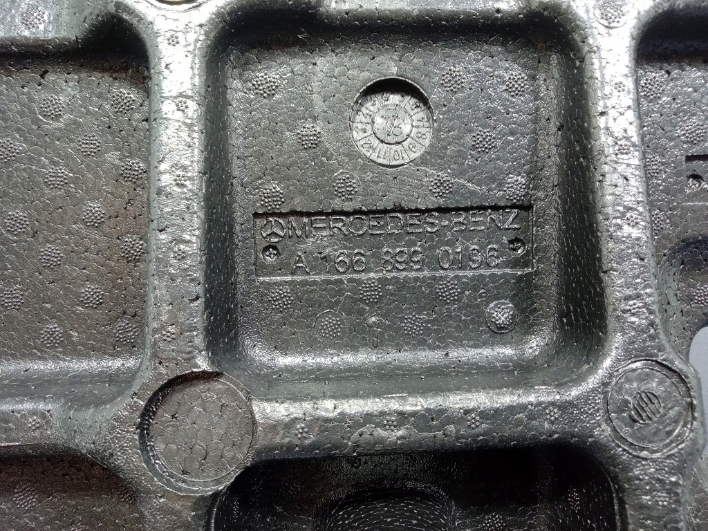 фото №5, Mercedes gls x166 защита пенополистирол багажника a1668990196