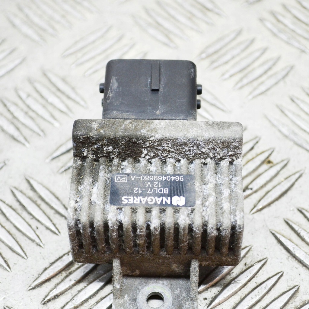 фото №9, Renault koleos i 2008 реле / модуль системы отопления предварительного