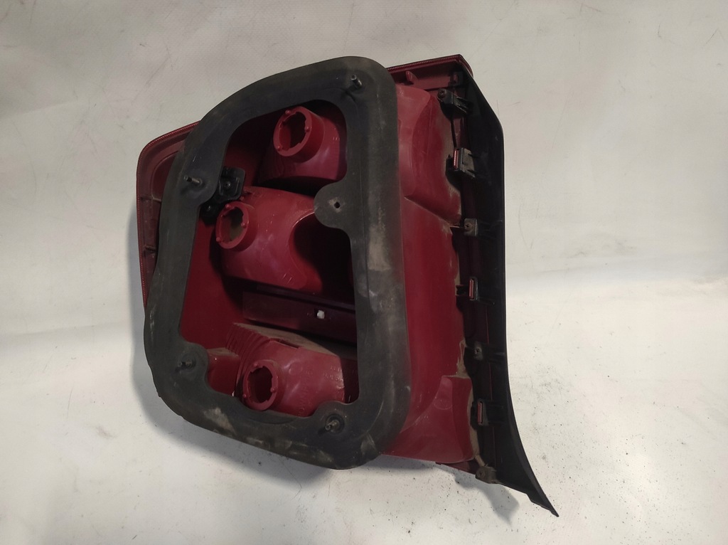 фото №8, Kia cerato i sedan лампа права задня задня