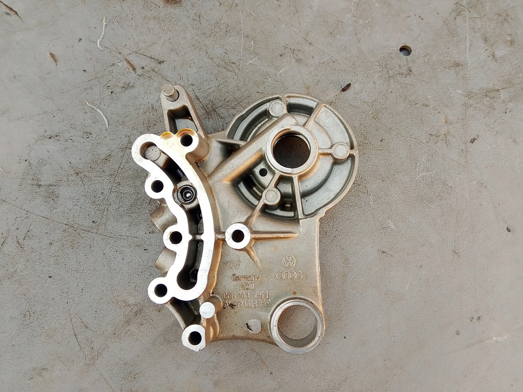 фото №1, Корпус валов распределительного вала 1.8 tsi bzb 06h103166e