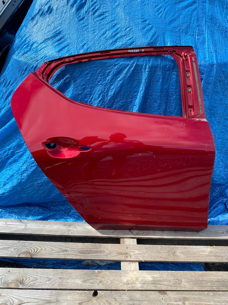 фото №1, Дверь правое задние mazda 3 bp