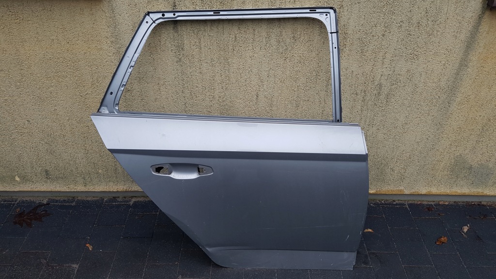 фото №1, Skoda fabia iii 3 kombi праве задні двері