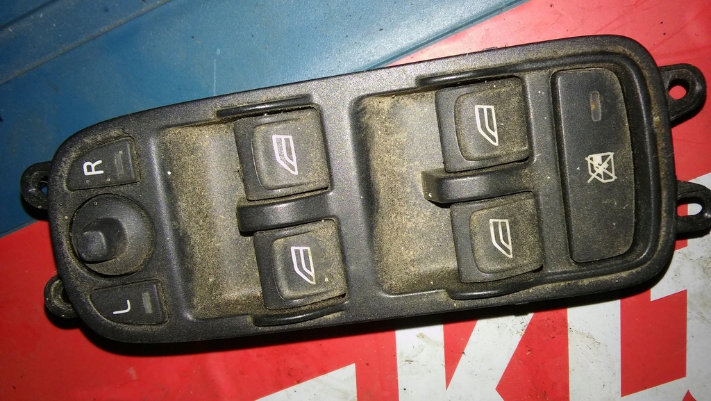 фото №6, Заглушка лампы фара volvo v50 s40 c30 крышка 305239300