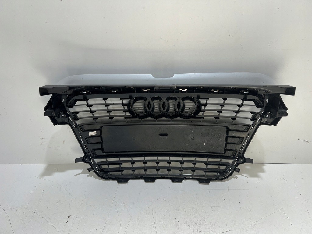 фото №5, Решітка радіатора решітка радіатора audi a1 lift 8x0853651 ідеальний стан