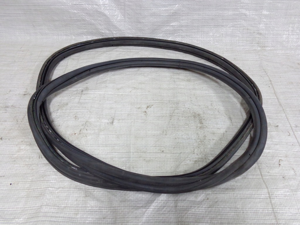 фото №1, Fiat bravo ii 2 прокладка крышки багажника задняя