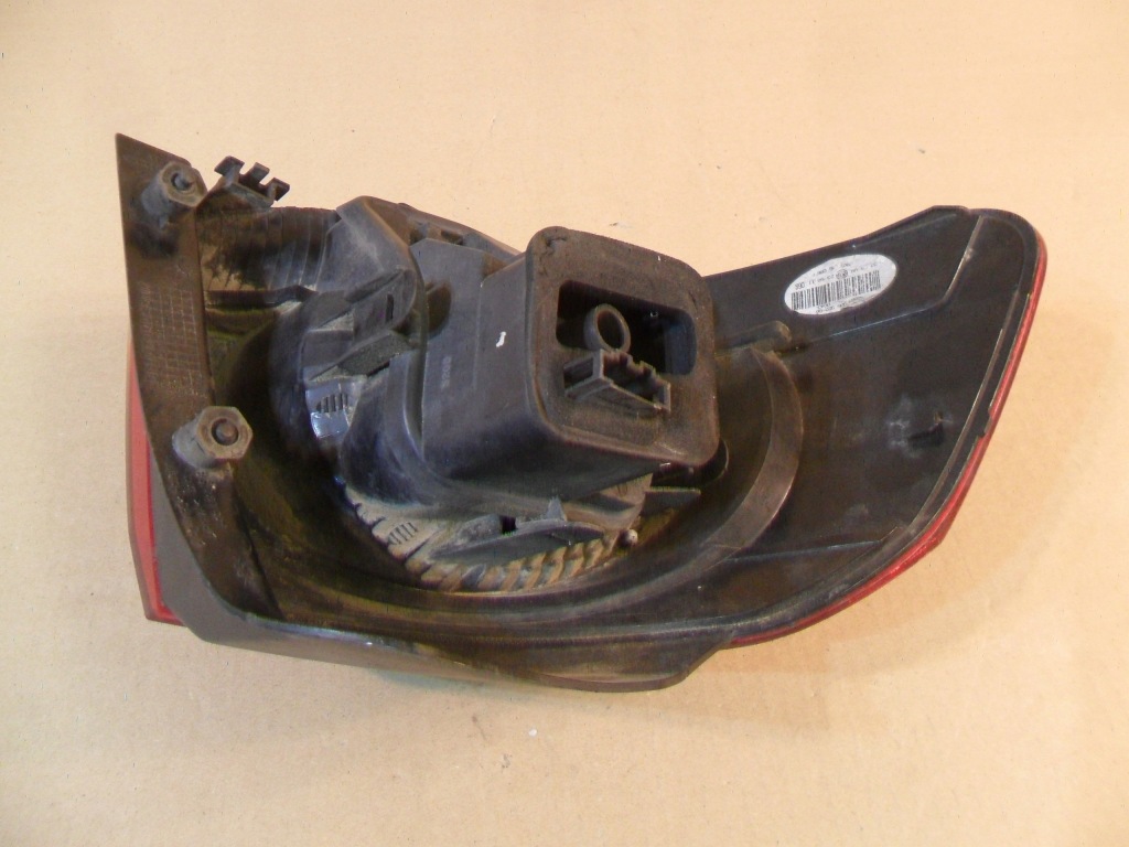 фото №11, Лампа задняя левая vw golf vi 5k0 945095e w крыло