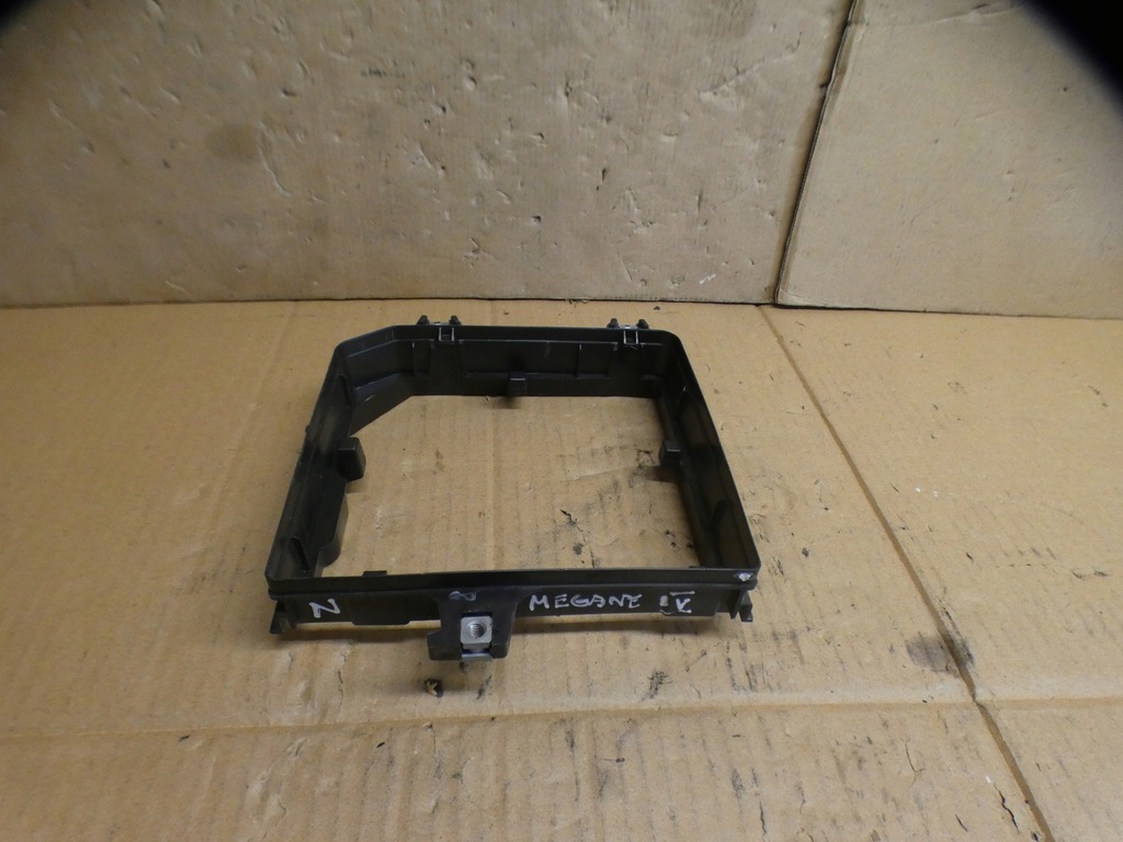 фото №6, Renault megane iv кришка запобіжників 243127929r 284b51057r