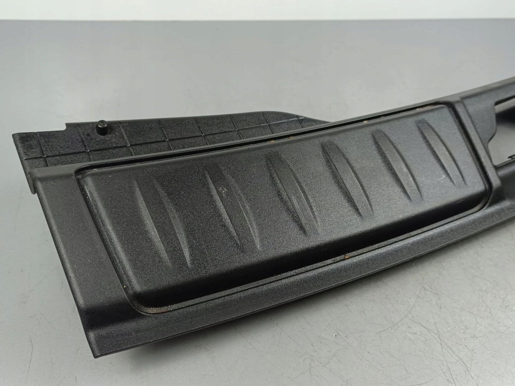 2018 jaguar f-pace накладка порог багажника 632110130 Киев