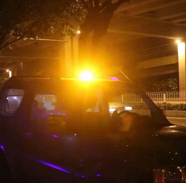 фото №16, Kogut лампа led предупредительная магнит 12 24 v błyskowa оранжевый белый moc