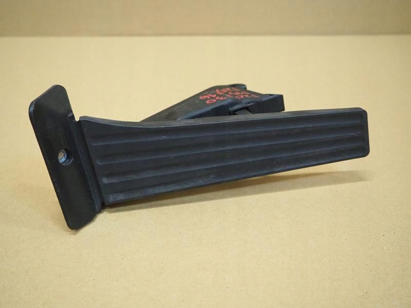 Купить Педаль газа потенциометр bmw f15 f16 f20 f25 f26