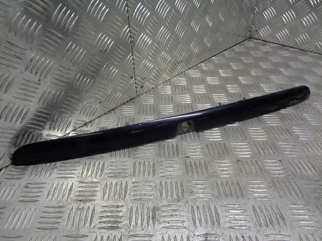 фото №1, Накладка кришки багажника audi a3 8l lz5l 8d9827574