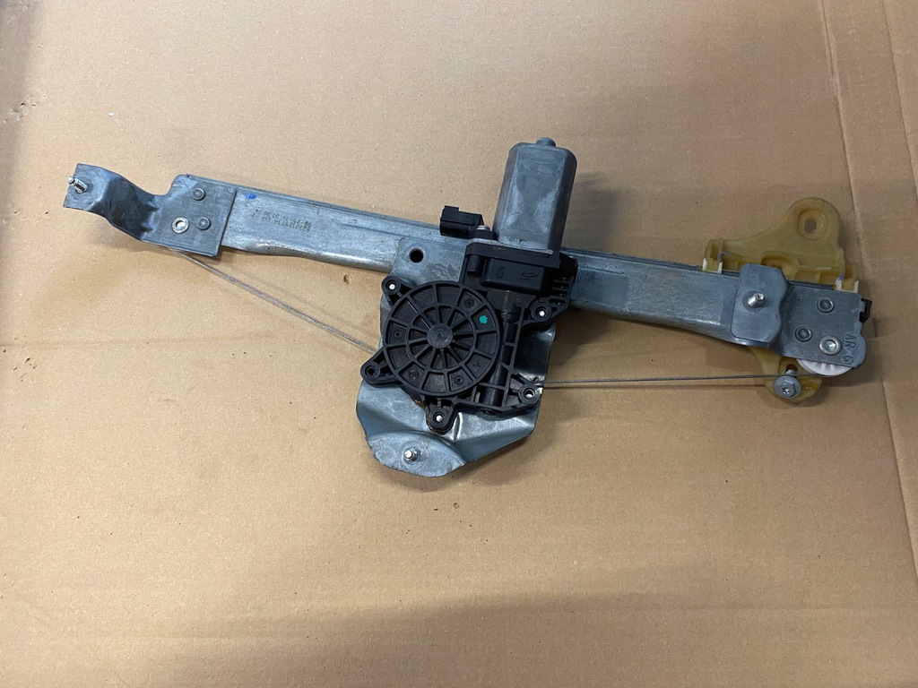 фото №8, Подъемник стекло renault оригинальный номер 827012973r captur i левый задняя