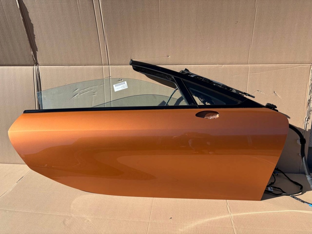 Купить Bmw i8 i15 roadster дверь правое цвет c1u