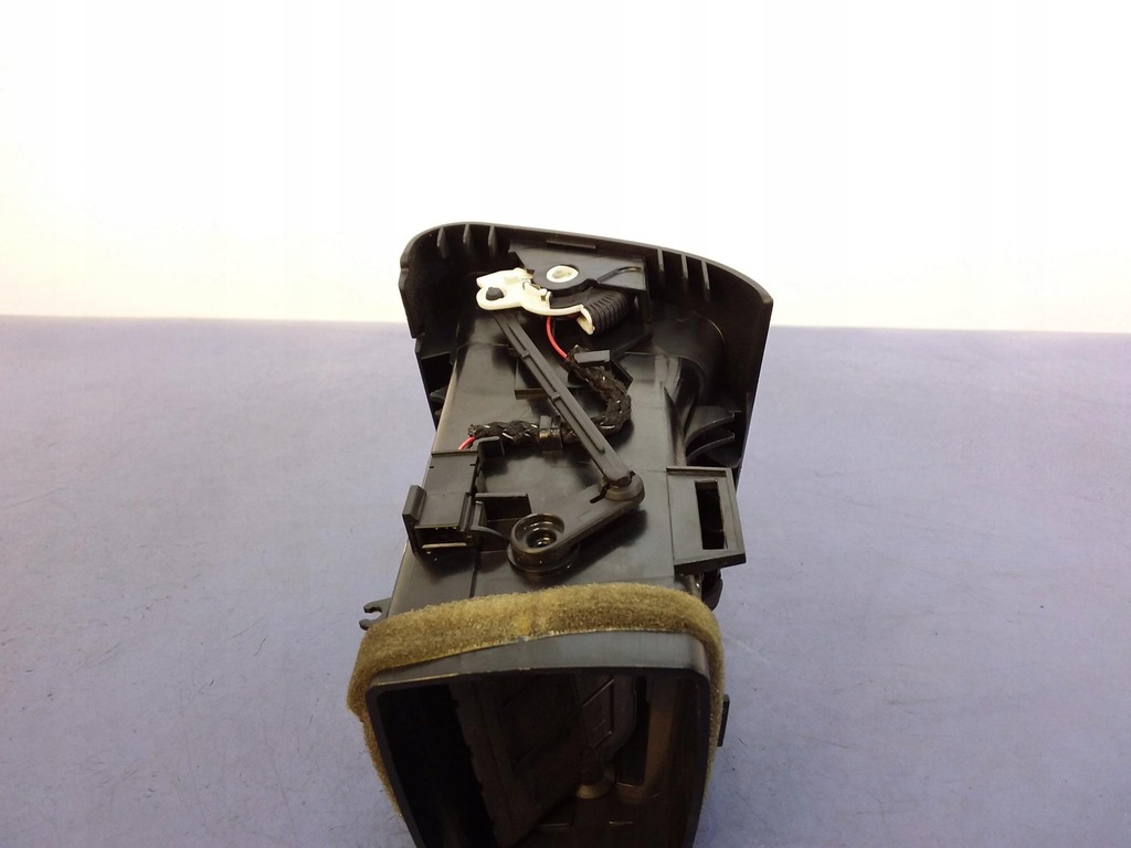 фото №4, Mercedes r w251 решётки обдув левая a2518300154