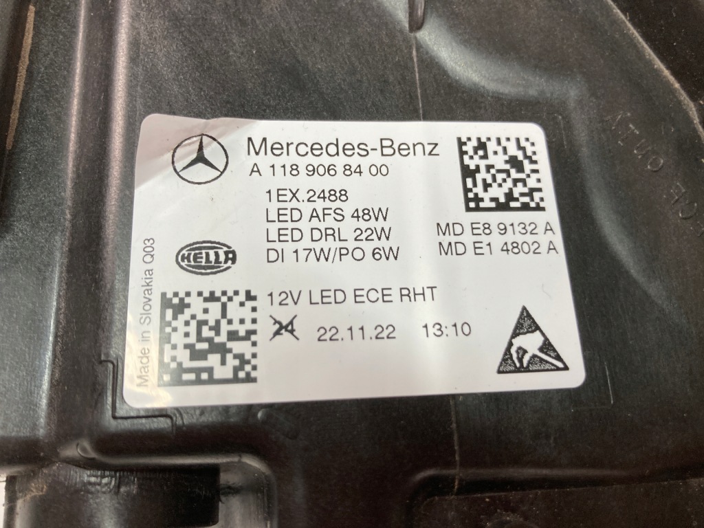 Лампа правая передняя mercedes cla w118 a118 full led Цена
