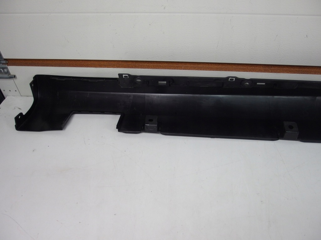 Молдинг поріг права tesla s рестайлінг Доставка