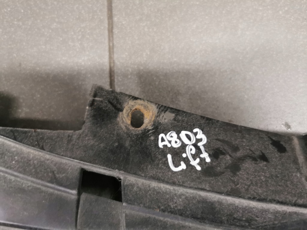 фото №11, Верхний кронштейн бампера перед audi a8 d3 lift