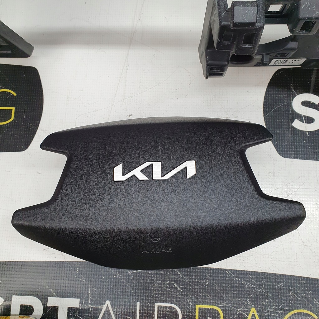 фото №5, Ev6 приборная панель консоль подушки безопасности ремни подушка безопасности