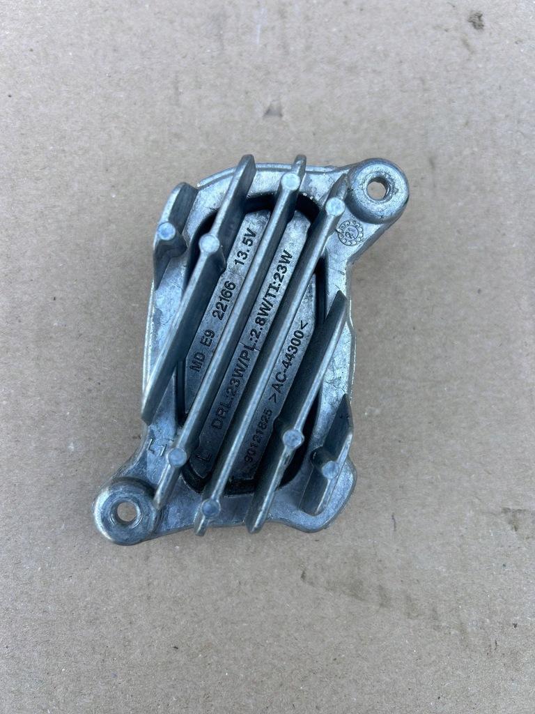 фото №1, Bmw 2 f44 модуль led блок управления преобразователь 90121825