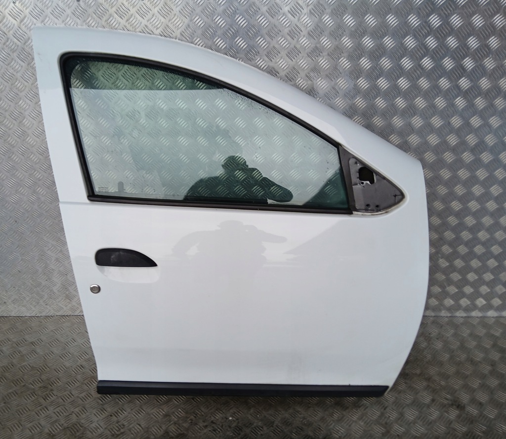 фото №1, Dacia logan ii mcv дверь передние правое правый перед 2015r