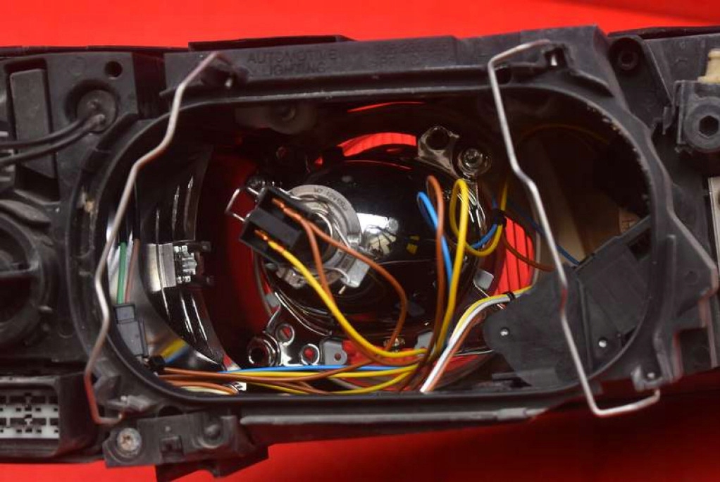 Фара лівий лампа перед лінза eu 1305235855 volvo v50 03-11 Зі Шроту