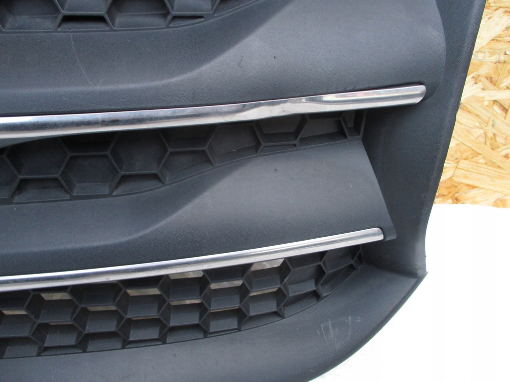 фото №2, Решётка радиатора решётка радиатора бампера dacia sandero ii logan ii 623107634r