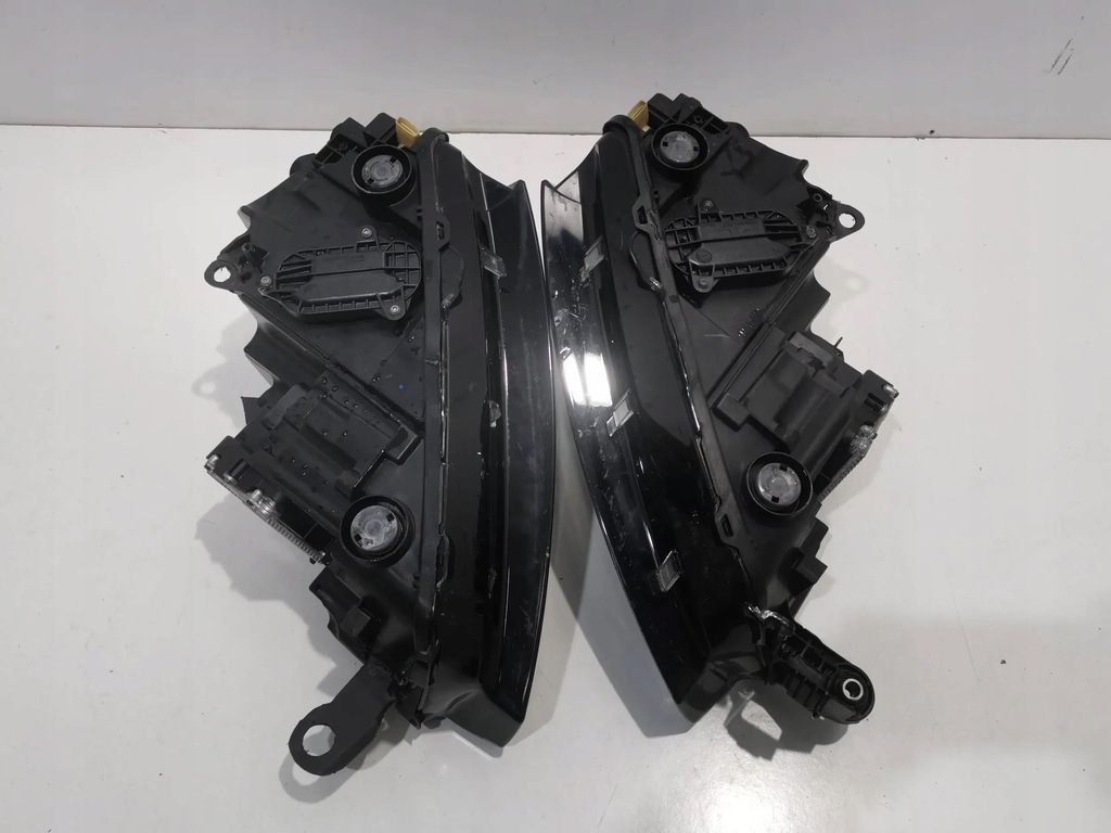 фото №13, Skoda scala лампа full led ліва права справні