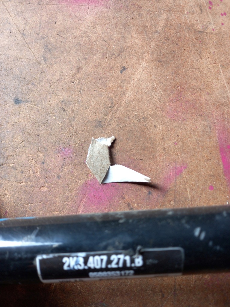 фото №2, Vw caddy 2k5 приводной вал перед левая 2k3407271b