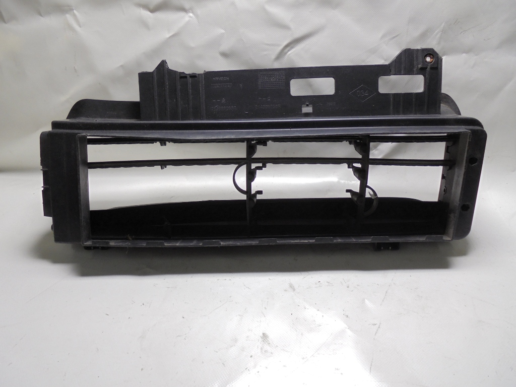 фото №1, Воздуховод воздуха защита жалюзи renault clio iv 1214992066r