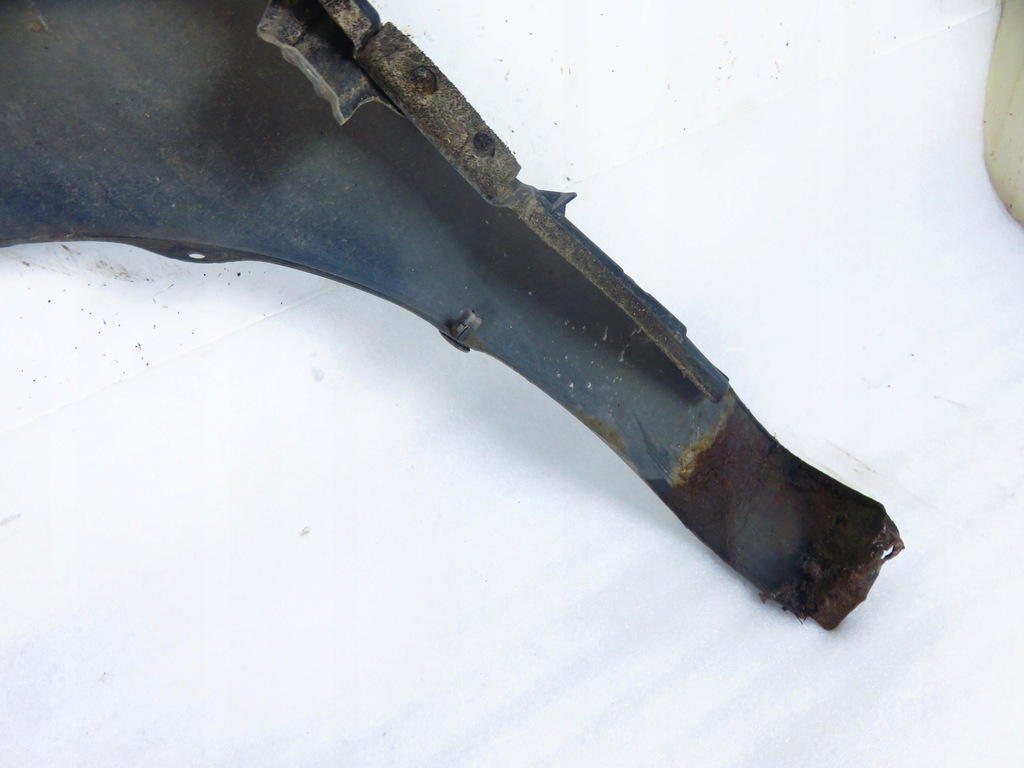 фото №10, Крыло правый передний toyota avensis verso ii