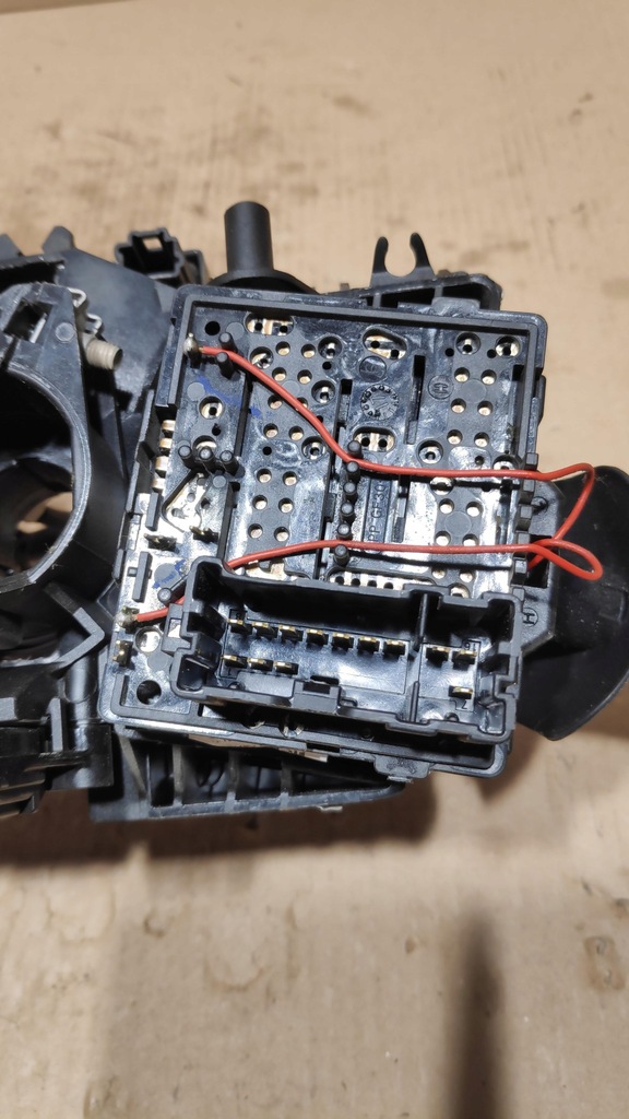 фото №6, Переключатель комбинированный kombajn лента lift dacia duster i 479452659r