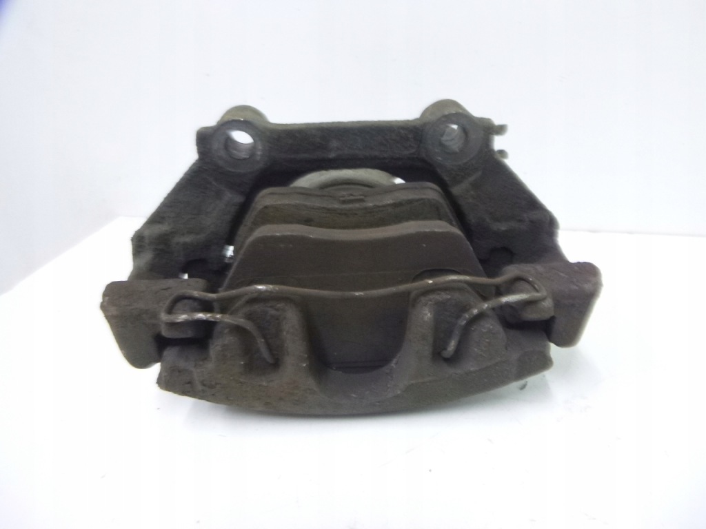 Супорт гальмівний перед audi a4 b5 2.6 1997r. Оригінал