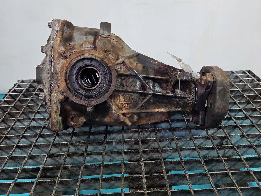 Міст задній диференціал задній mercedes w203 a069173 1.8 компресор Доставка