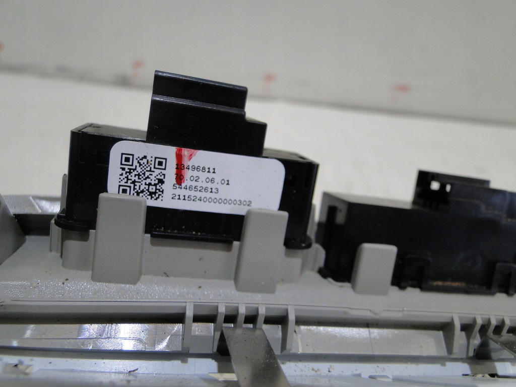 фото №9, Opel astra k освещение кабины лампа 13415546