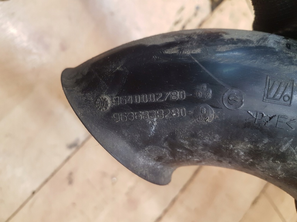 фото №3, Шланг воздухозаборник воздуха комплект xsara ii 2.0hdi