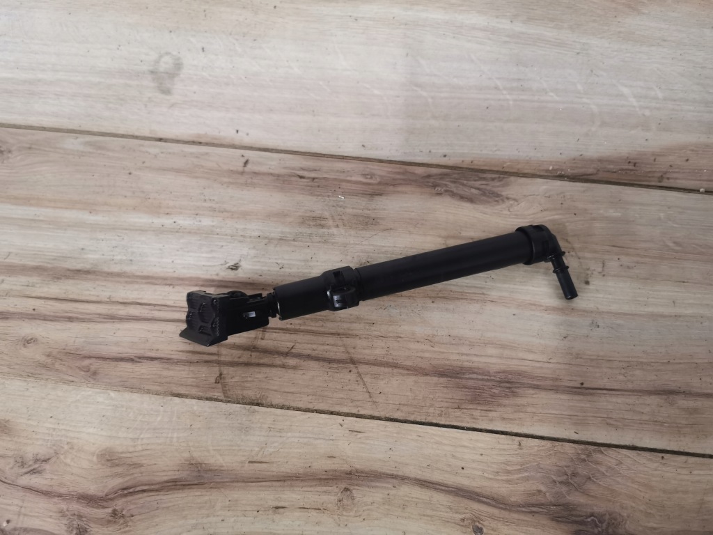 фото №1, Омыватель левый grand cherokee wk2 lift