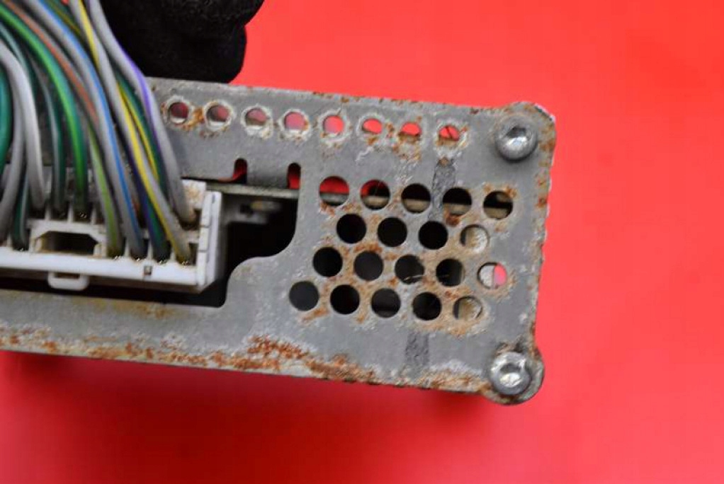 фото №10, Підсилювач радіо 04685876ai chrysler pacifica 1 i 03-08