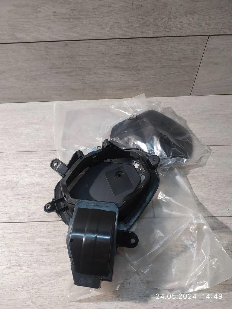 фото №1, 8464. renault zoe крышка заливная горловина топлива 297862446r