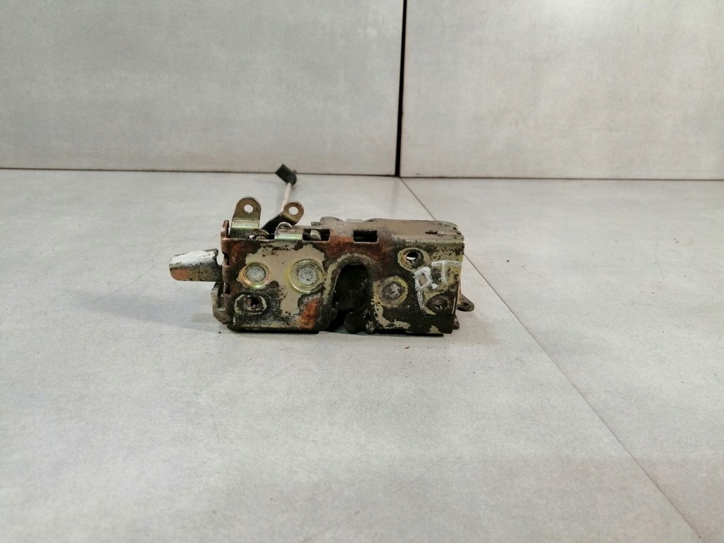 фото №4, Замок двері правий задня mercedes vito w638