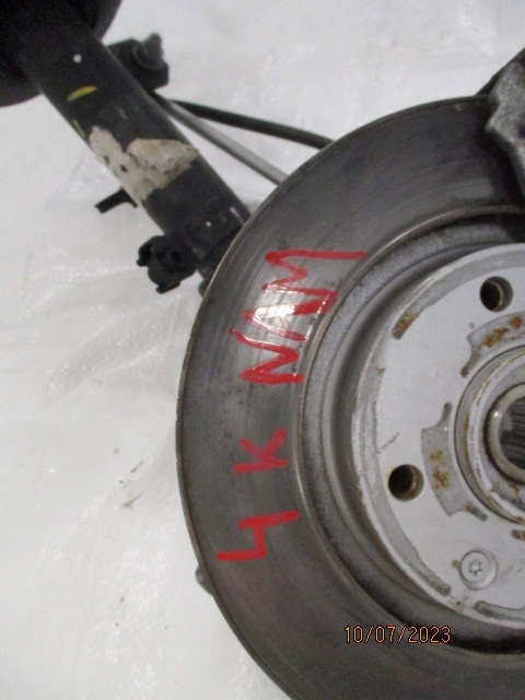 фото №13, Peugeot 2008 1.6 амортизационная стойка поворотный кулак амортизатор правый