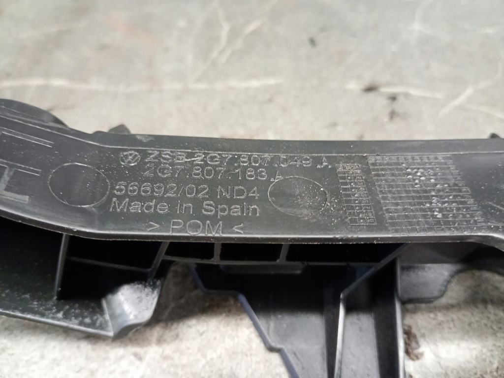 2g7807049a кронштейн  бампера левое  перед vw taigo Киев