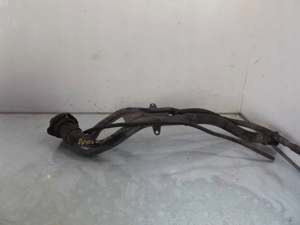 фото №3, Doblo i 1,9d труба заливной топлива