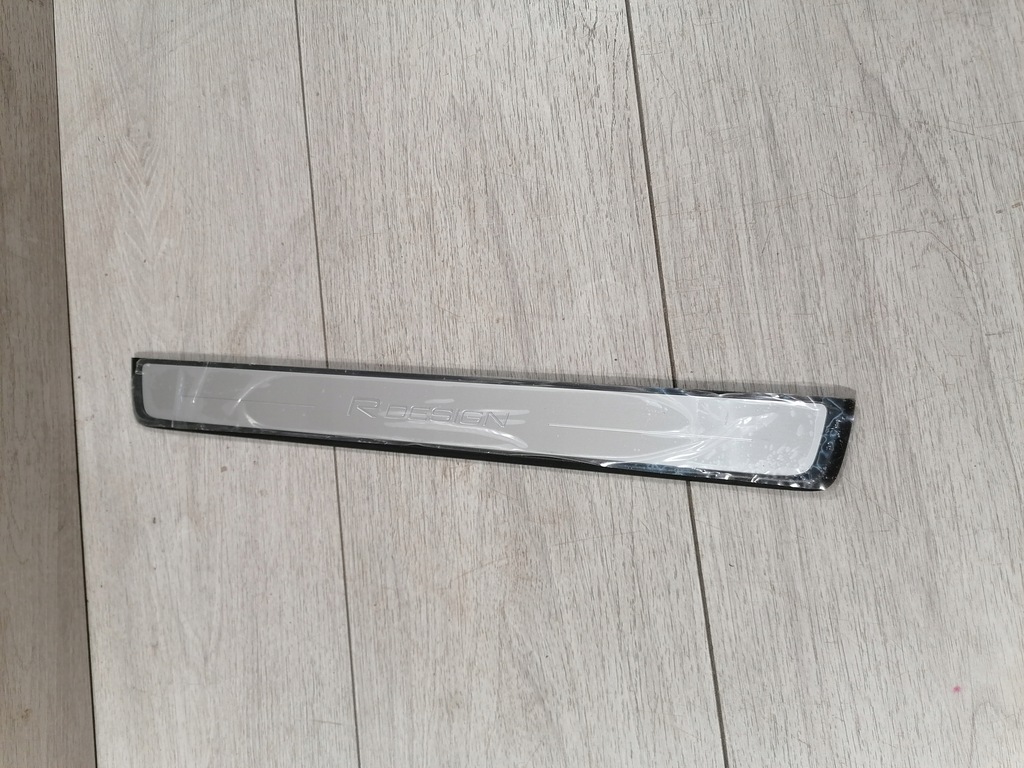 фото №1, Volvo xc40 r-design ii молдинг лівий перед 32260783