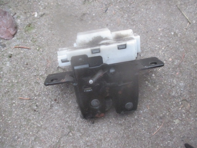 фото №1, Renault scenic ii 2 замок кришки