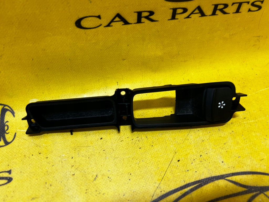 фото №2, Бардачок кнопка переключатель renault megane iv