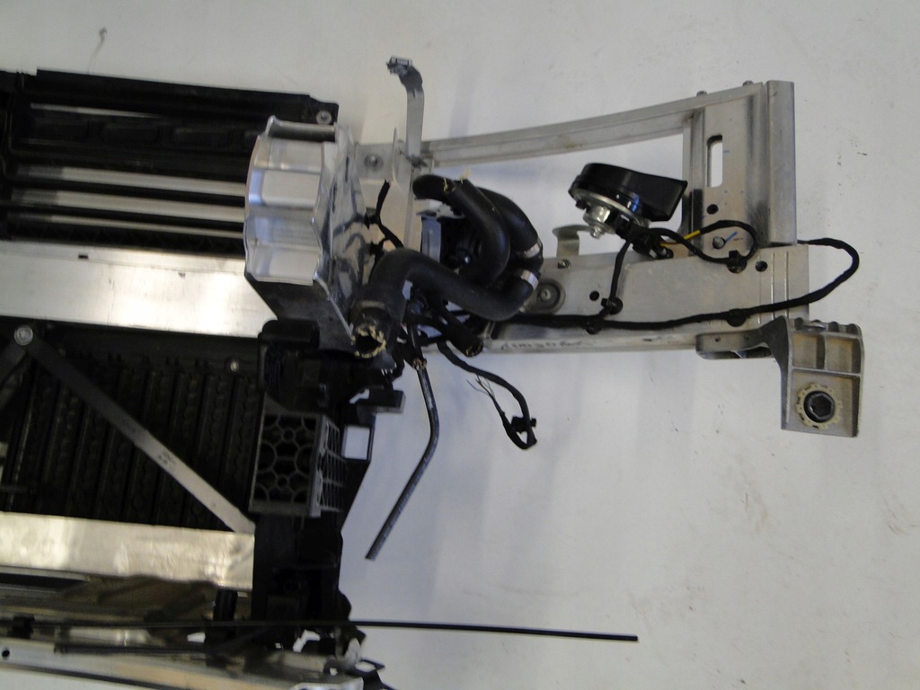 фото №12, Mercedes pas передній радіатор комплект glc 254 x254 гібрид hybrid