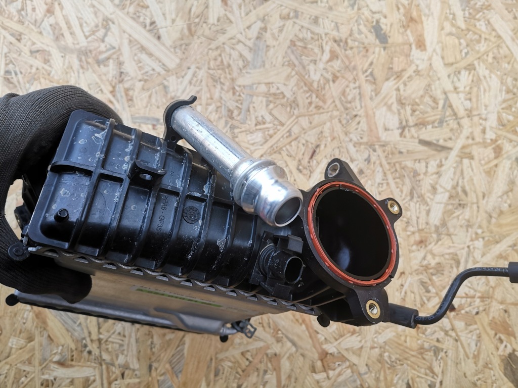 Mercedes w205 2.0 cdi интеркулер a6540108106 в Украине